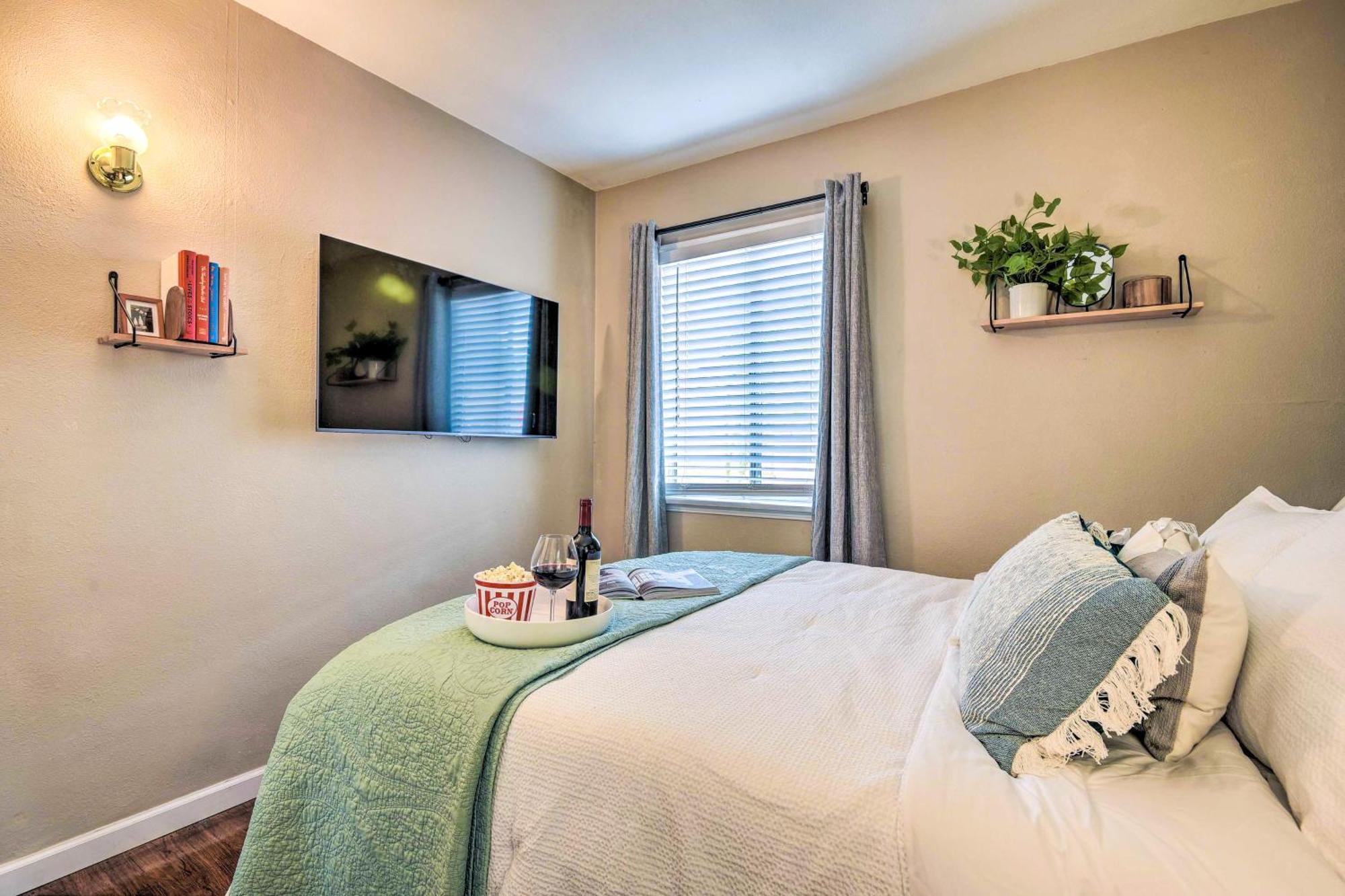 Villa Stylish And Modern Burbank Gem With Private Yard! Esterno foto