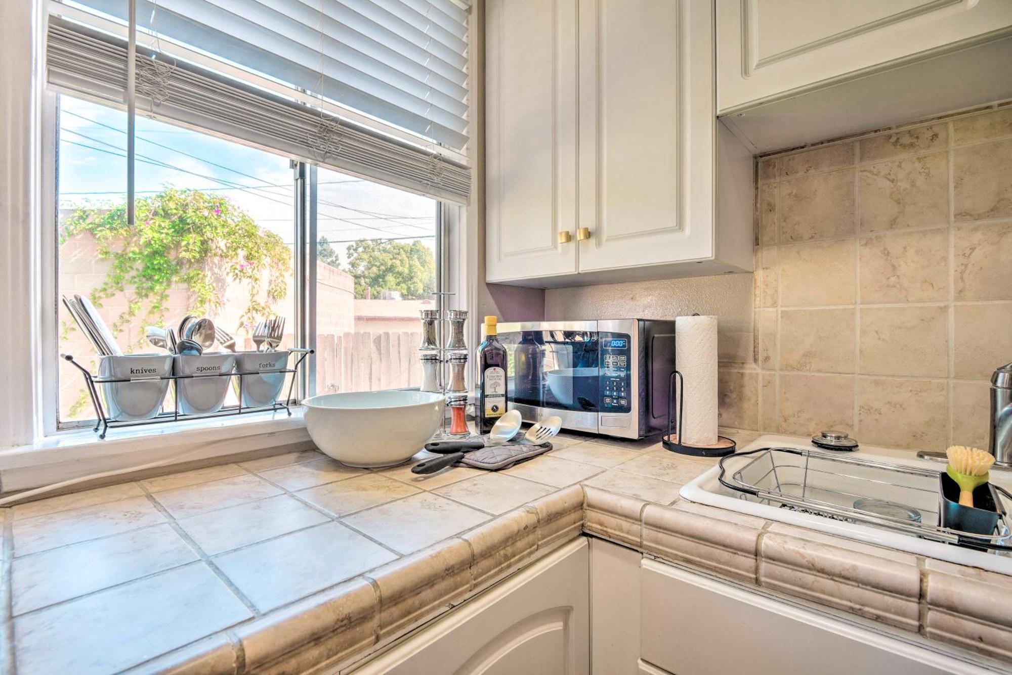 Villa Stylish And Modern Burbank Gem With Private Yard! Esterno foto