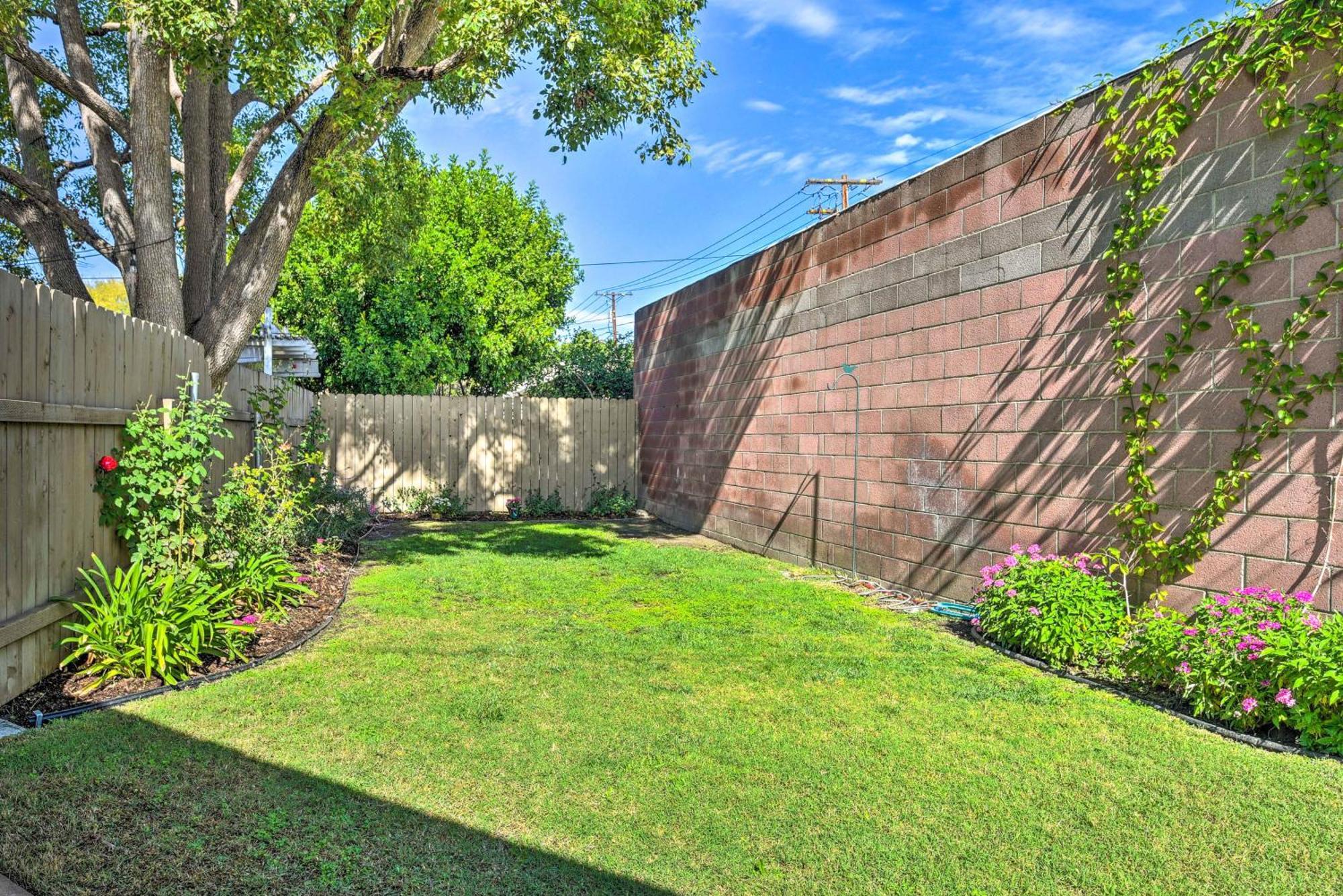 Villa Stylish And Modern Burbank Gem With Private Yard! Esterno foto